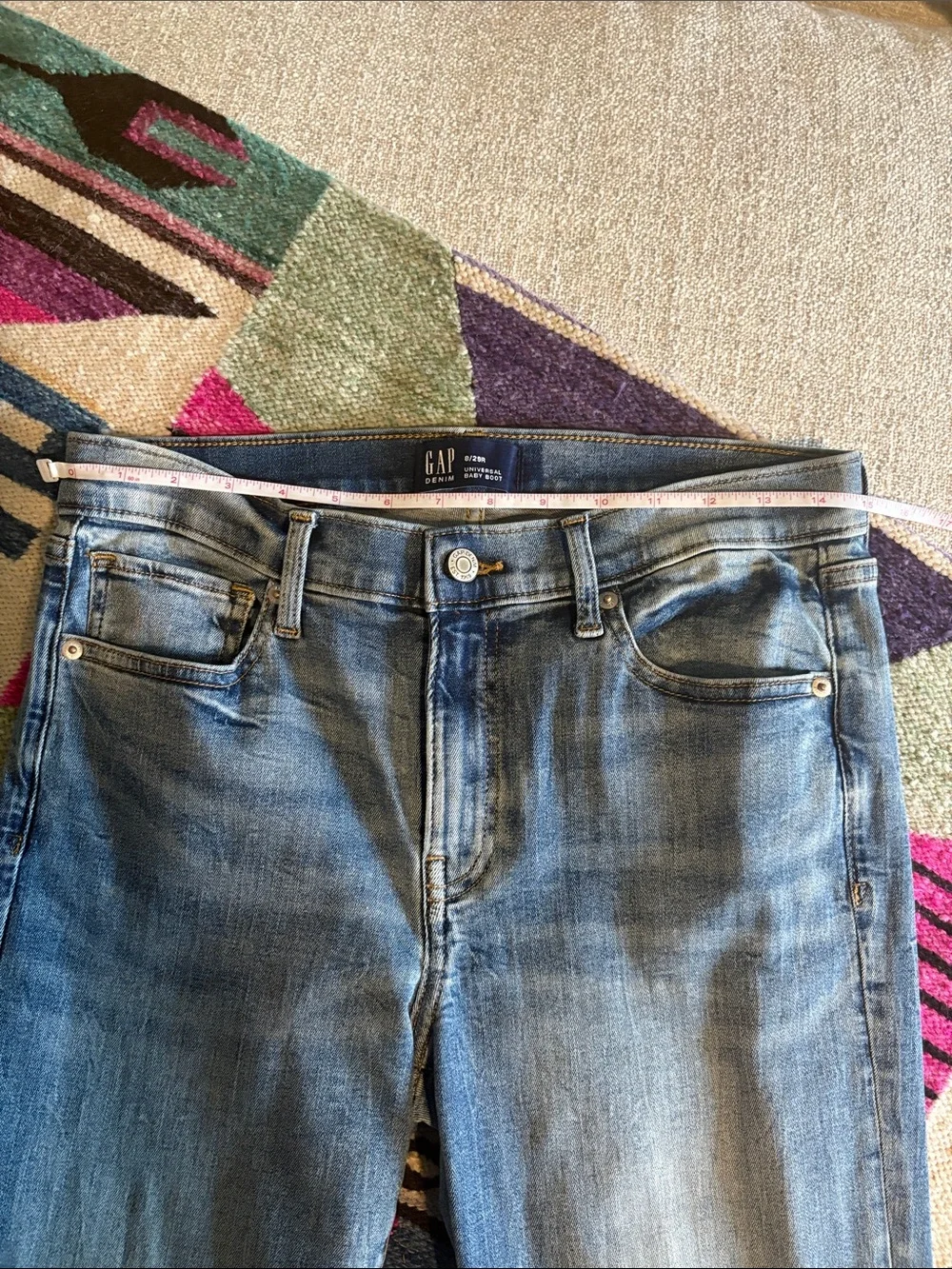 GAP Women's Blue‎ Washed Bootcut Jeans